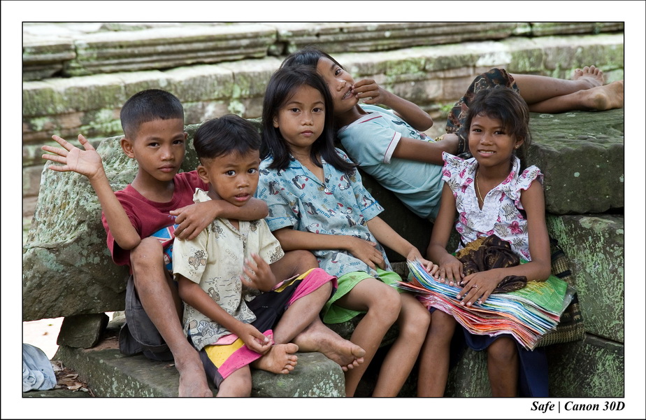 2006 - 07 - Temple angkor - Bantea Kdei 36